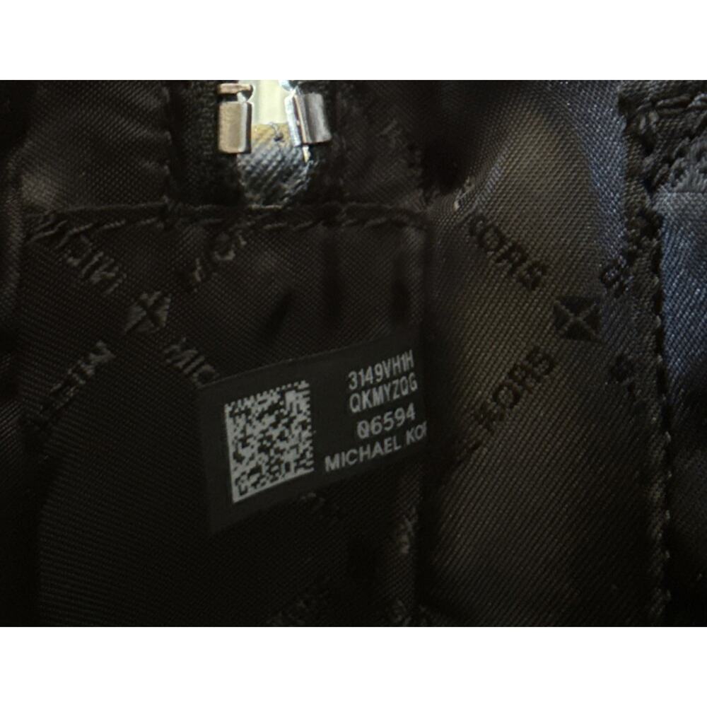 NWT!! Michael Kors Large Black Crossbody Bag 35H9STTC3B-001 Retail $378 Jet Set - Picture 8 of 8